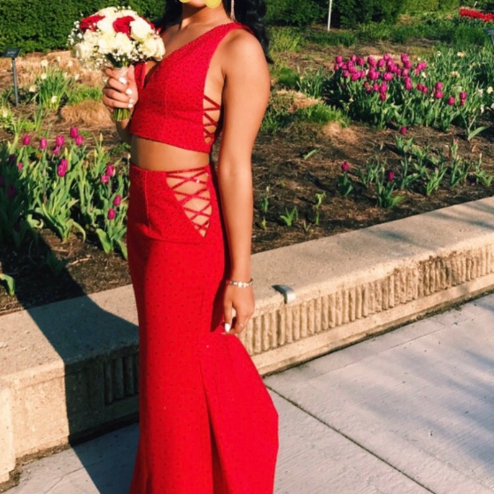 Sherri Hill Red Prom Dress Size 4